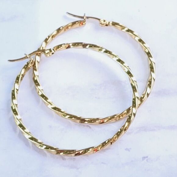 Fashion Bohemian Style 18K Gold Plated Twisted Oil Drop Thin Big Hoop Earrings - Picture 2 of 13